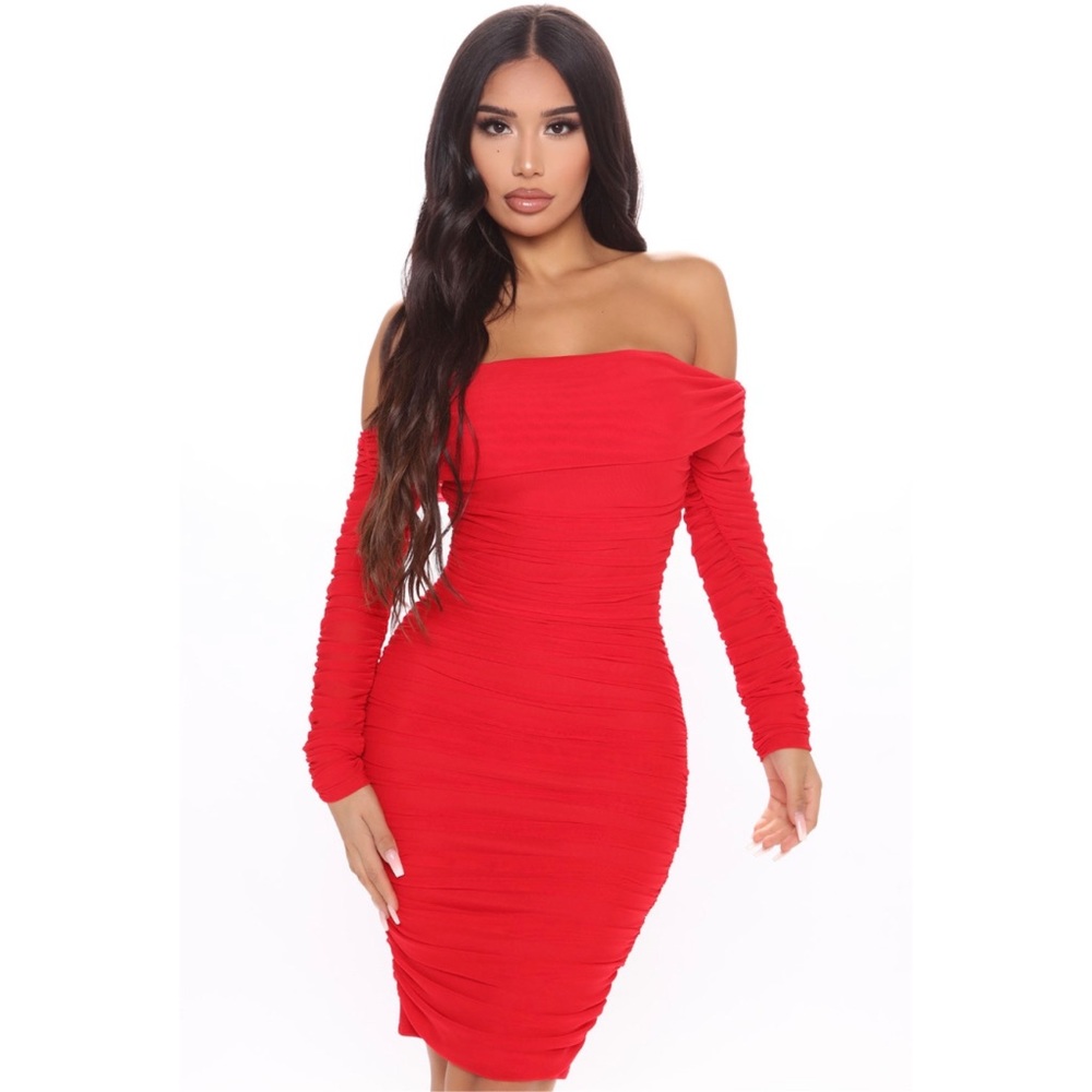 Off the shoulder ruched dress